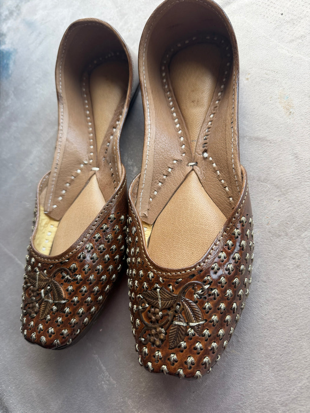 Pure Leather Punjabi Jutti – Antique Gold Embroidered Flats