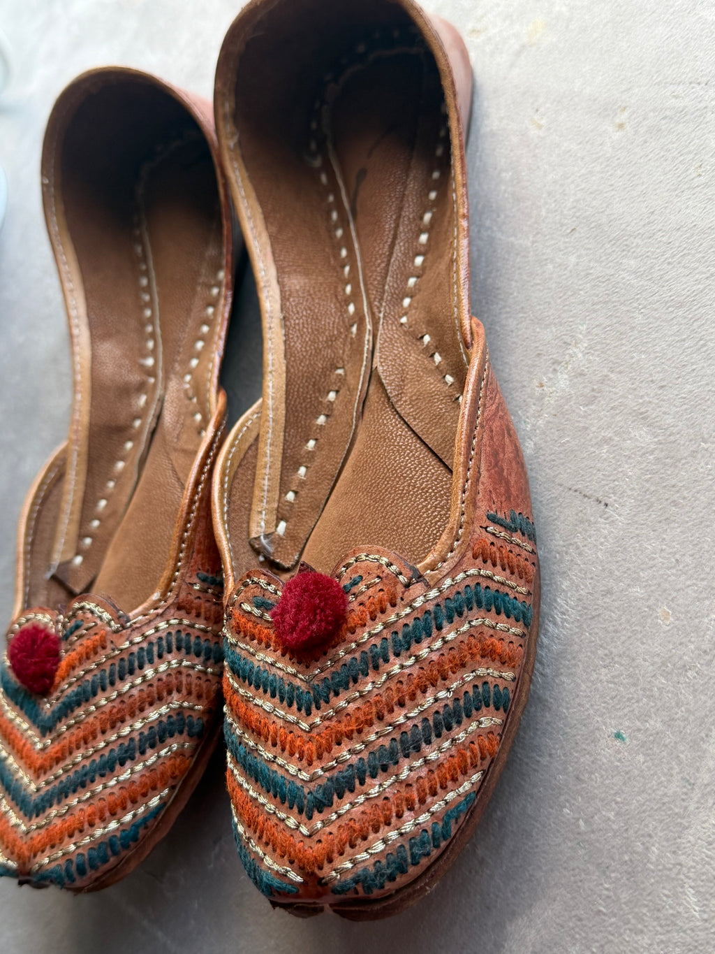Multicolour Embroidered Punjabi Jutti | Pom Pom Khussa